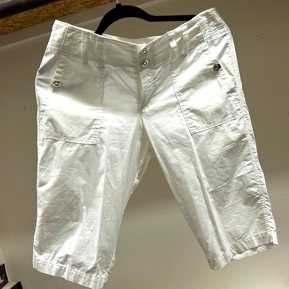 Inc size 4 White shorts/pants
